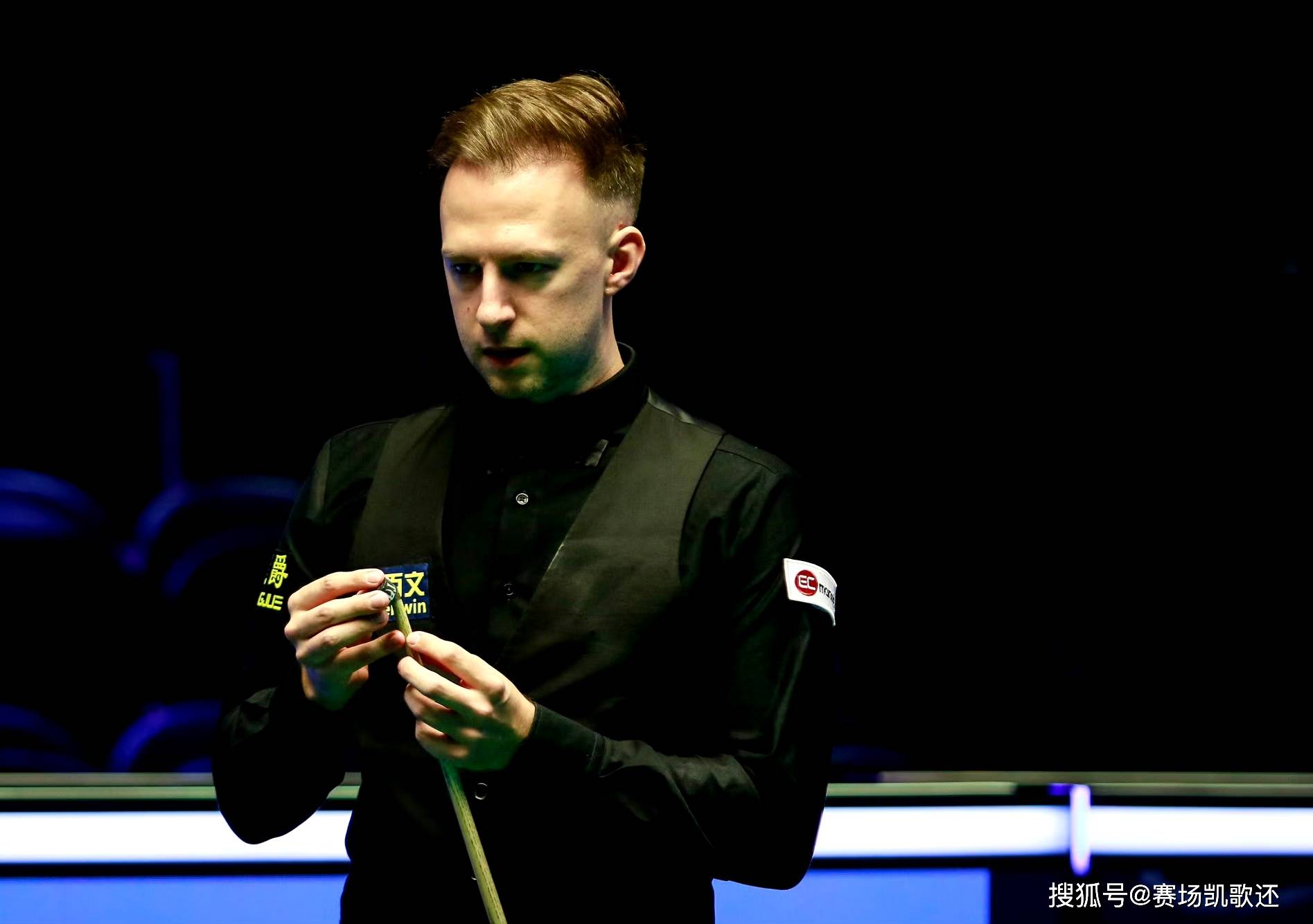 在足球比赛 在足球比赛